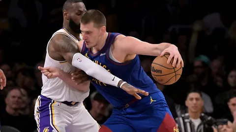 拜仁客场0-2负于多特，凯恩失点，积分差距拉大至13分